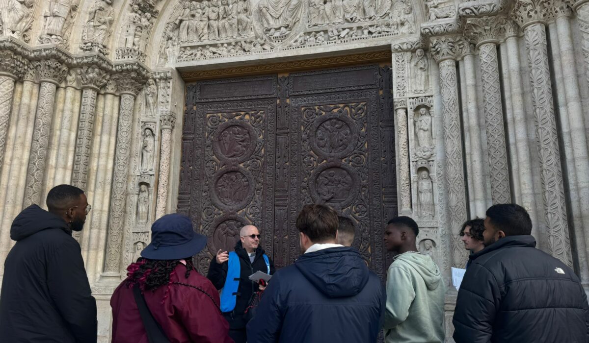 WhatsApp Image 2025-10-27 at 17.25.36 (1)