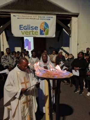 Eglise Saint Martin, le rite de la Lumière